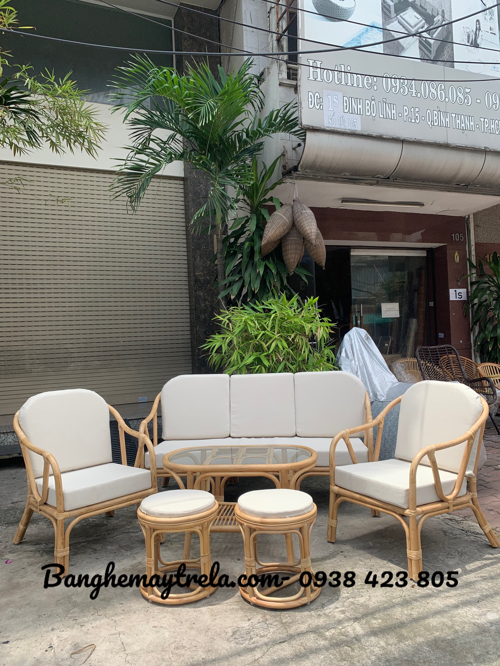 Sofa mây phòng khách lưng V